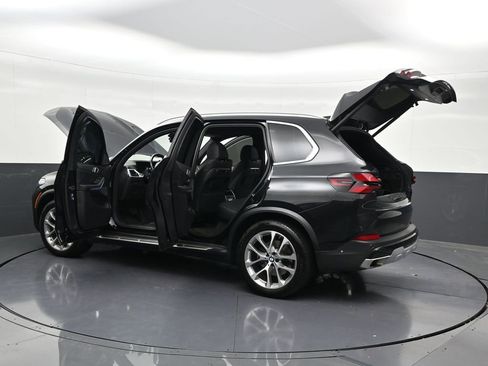Used 2024 BMW X5 sDrive40i RWD image 36