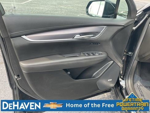 Used 2024 Cadillac XT6 Luxury w/ LPO, Floor Liner Package AWD/4WD image 23