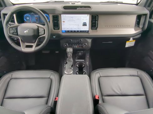 New 2026 Ford Bronco Outer Banks image 13