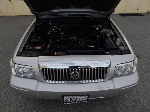 Used 2009 Mercury Grand Marquis LS image 23