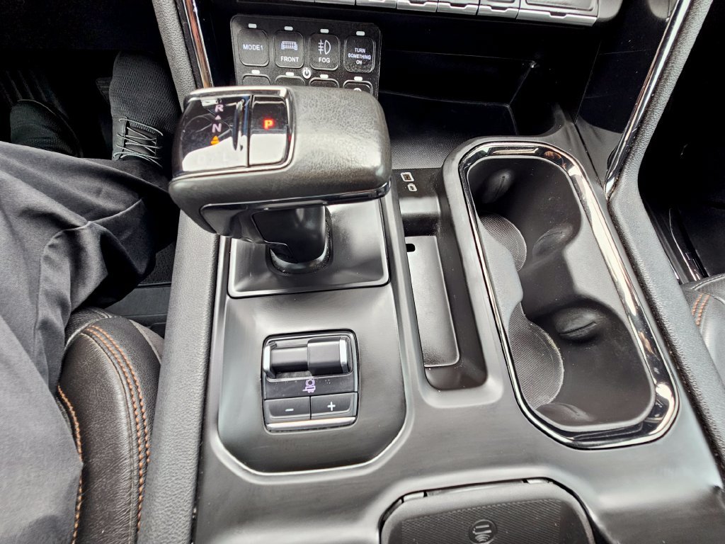 Used 2022 GMC Sierra 1500 AT4 w/ AT4 Premium Package AWD/4WD image 29