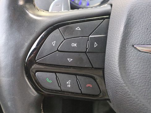 Used 2018 Chrysler 300 S w/ Safetytec Plus Group image 26