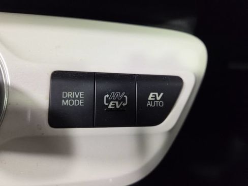 Used 2017 Toyota Prius Prime Premium w/ Carpet Mat Package FWD image 26