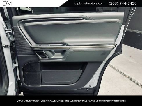 Used 2024 Rivian R1S Adventure AWD/4WD image 31