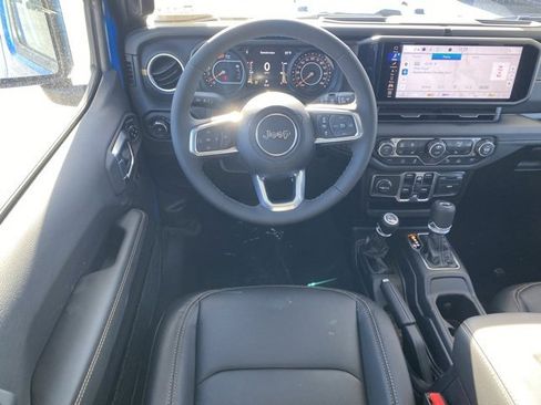 New 2026 Jeep Wrangler Sahara image 38