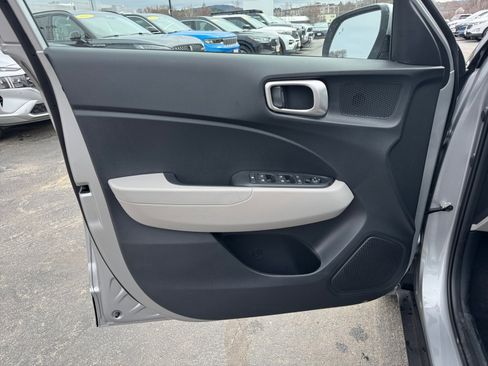 New 2026 Hyundai Venue SEL FWD image 22