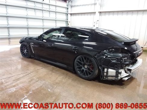 Used 2013 Porsche Panamera 4 image 4