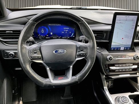 Used 2020 Ford Explorer ST w/ Premium Technology Package image 6