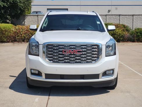 Used 2018 GMC Yukon Denali w/ Denali Ultimate Package AWD/4WD image 2