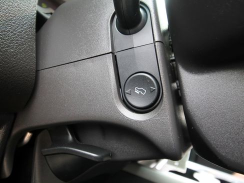 Used 2016 Ford F250 Platinum w/ FX4 Off-Road Package image 27