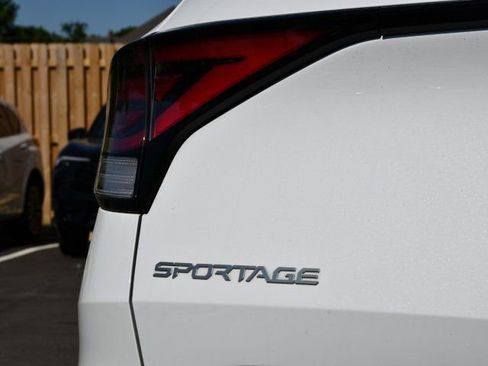 Used 2024 Kia Sportage SX AWD/4WD image 8