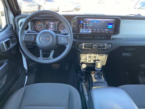 Certified 2025 Jeep Wrangler Sport S image 10