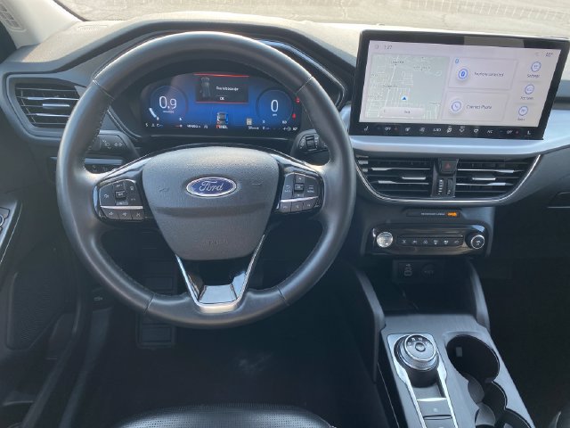 Used 2024 Ford Escape Platinum AWD/4WD image 7