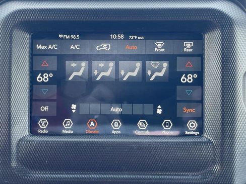 Used 2021 Jeep Wrangler Unlimited Islander image 14