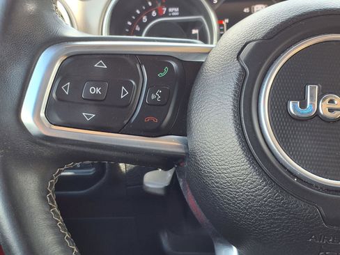Used 2018 Jeep Wrangler Unlimited Rubicon AWD/4WD image 15