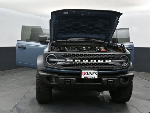 Used 2023 Ford Bronco Badlands w/ Sasquatch Package AWD/4WD image 43