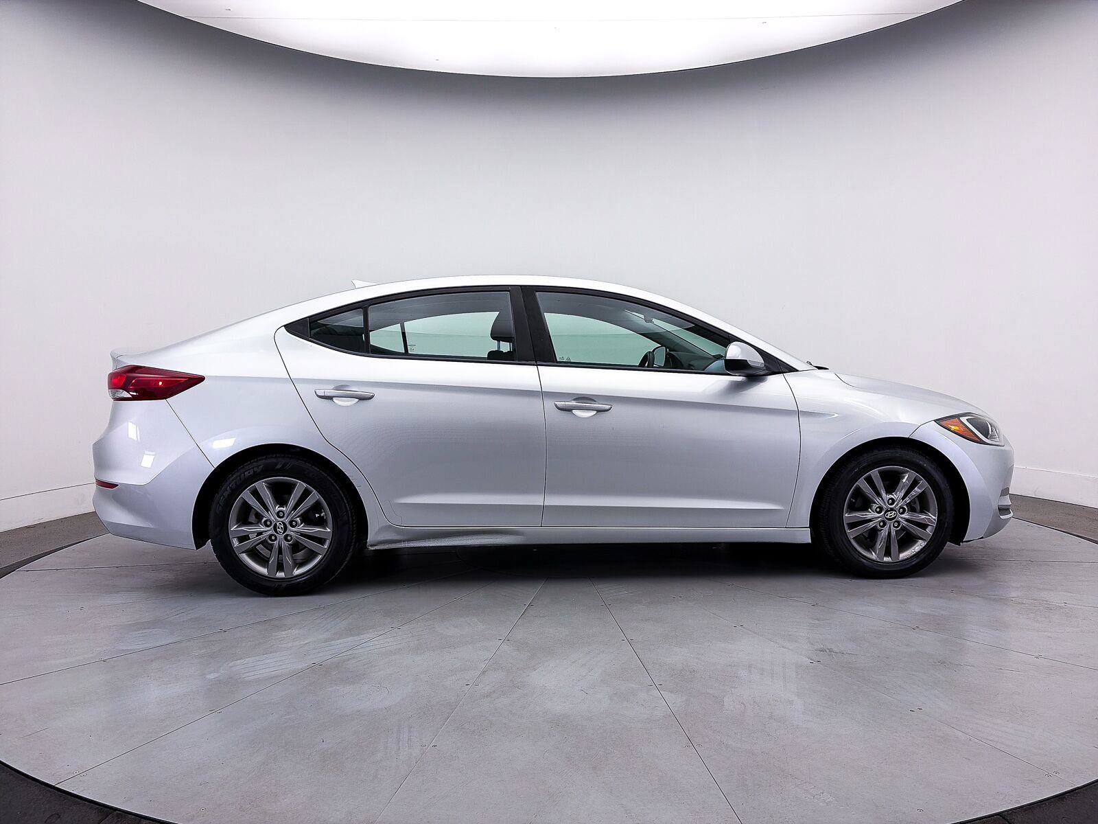 Used 2018 Hyundai Elantra SEL FWD image 30