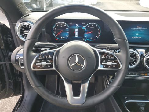Used 2023 Mercedes-Benz CLA 250 4MATIC image 22