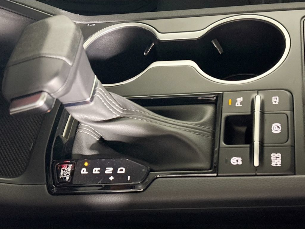 New 2026 Kia K5 LXS FWD image 17