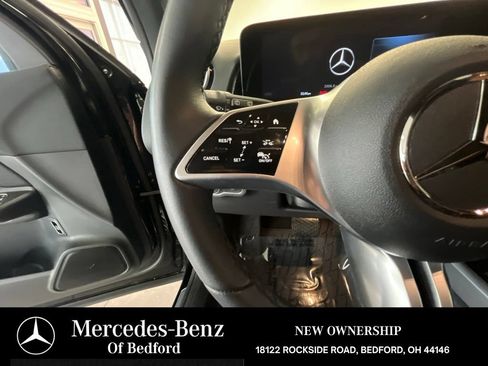Used 2026 Mercedes-Benz GLB 250 4MATIC image 23