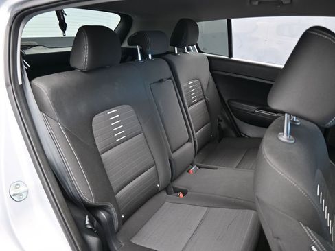 Used 2020 Kia Sportage LX w/ LX Popular Package image 39