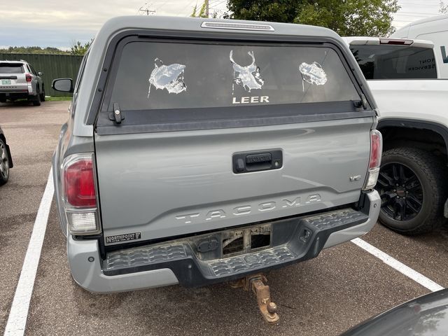 Used 2021 Toyota Tacoma TRD Sport w/ Technology Package AWD/4WD image 8