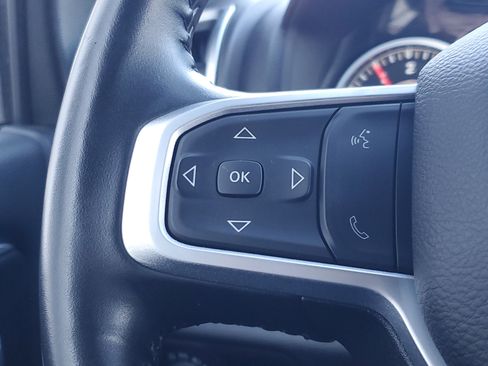 Used 2024 RAM 2500 Big Horn w/ Sport Appearance Package image 12