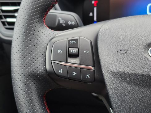 Used 2025 Ford Escape ST-Line image 27