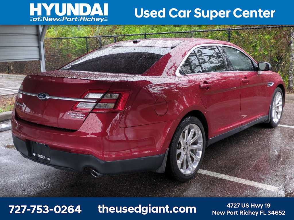 Used 2015 Ford Taurus Limited w/ Equipment Group 301A FWD image 5