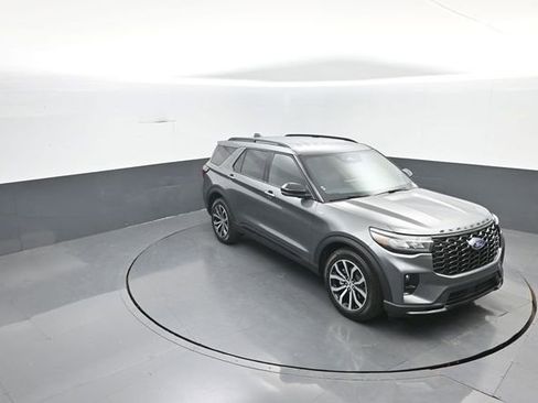 New 2026 Ford Explorer ST-Line image 19