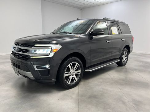 Used 2023 Ford Expedition Limited AWD/4WD image 4