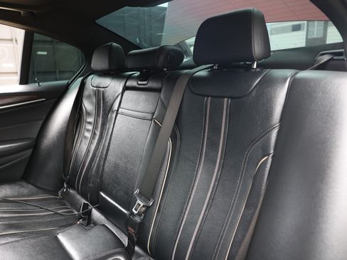 Used 2021 BMW 540i w/ Premium Package RWD image 12