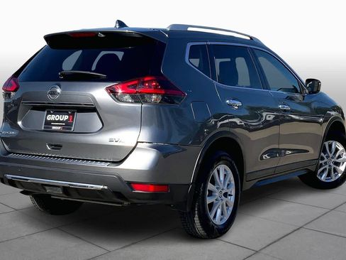 Used 2018 Nissan Rogue SV image 13