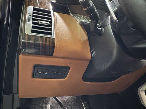 Used 2017 Land Rover Range Rover Autobiography image 35