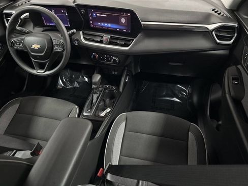 Used 2024 Chevrolet TrailBlazer LS w/ LS Confidence Package image 9