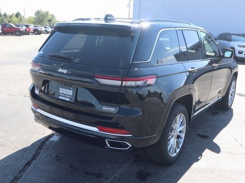 New 2025 Jeep Grand Cherokee Summit image 23