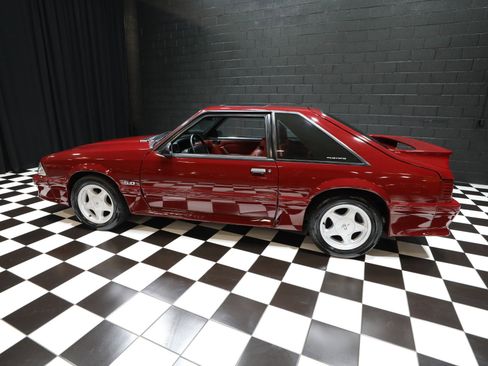 Used 1990 Ford Mustang GT RWD image 30