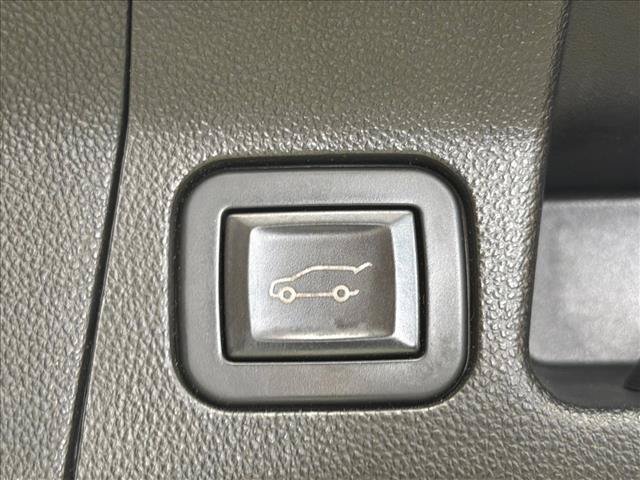 Used 2019 GMC Acadia SLT w/ LPO, Floor Liner Package FWD image 21