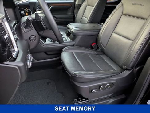 Used 2024 GMC Sierra 1500 Denali w/ Denali Reserve Package image 15