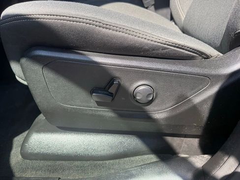 Certified 2023 RAM 1500 Big Horn AWD/4WD image 15