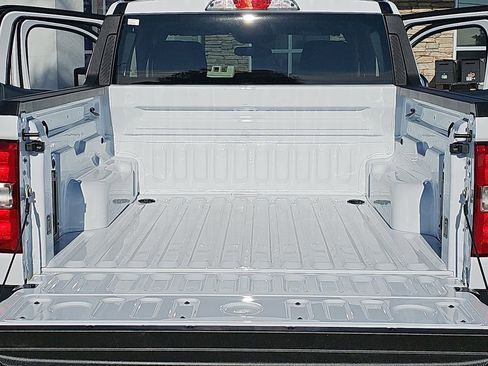 New 2025 Ford Maverick XLT image 12