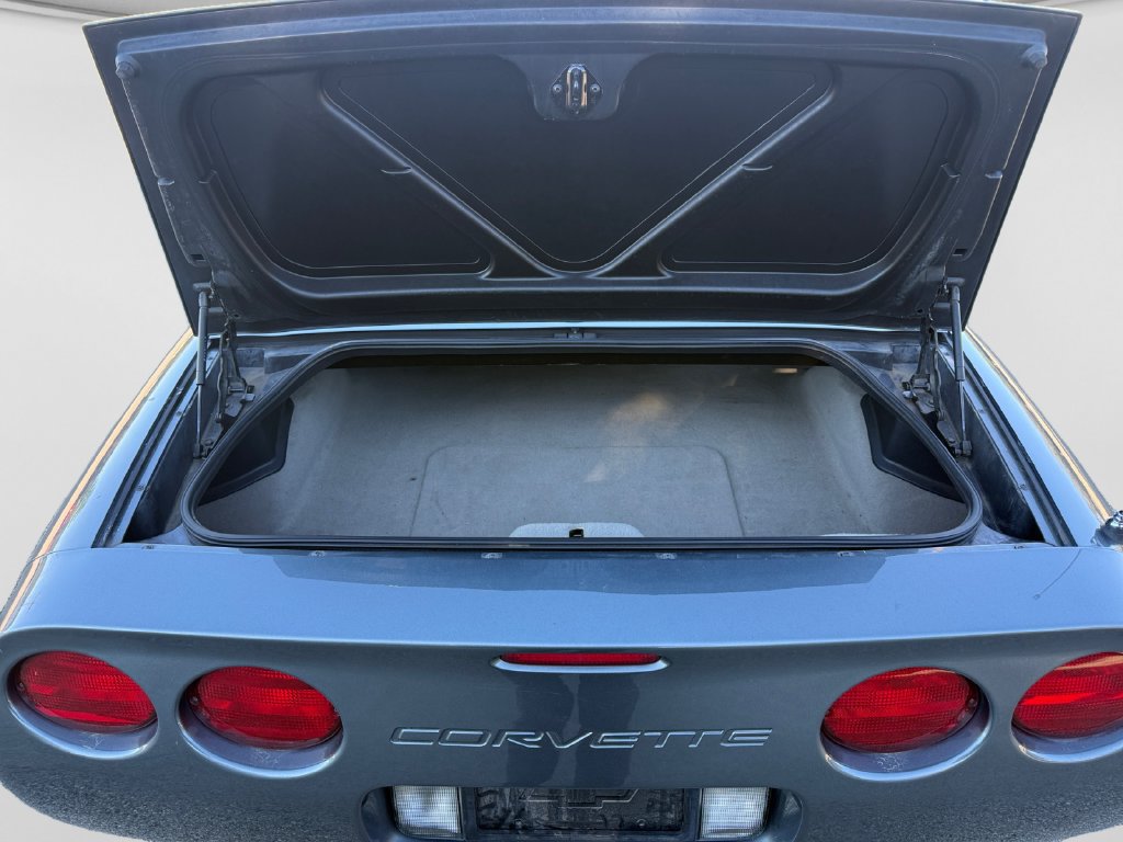Used 2003 Chevrolet Corvette Convertible w/ Preferred Equipment Group1 RWD image 10