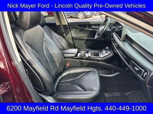 Used 2022 Lincoln Nautilus AWD w/ Premium Package image 10