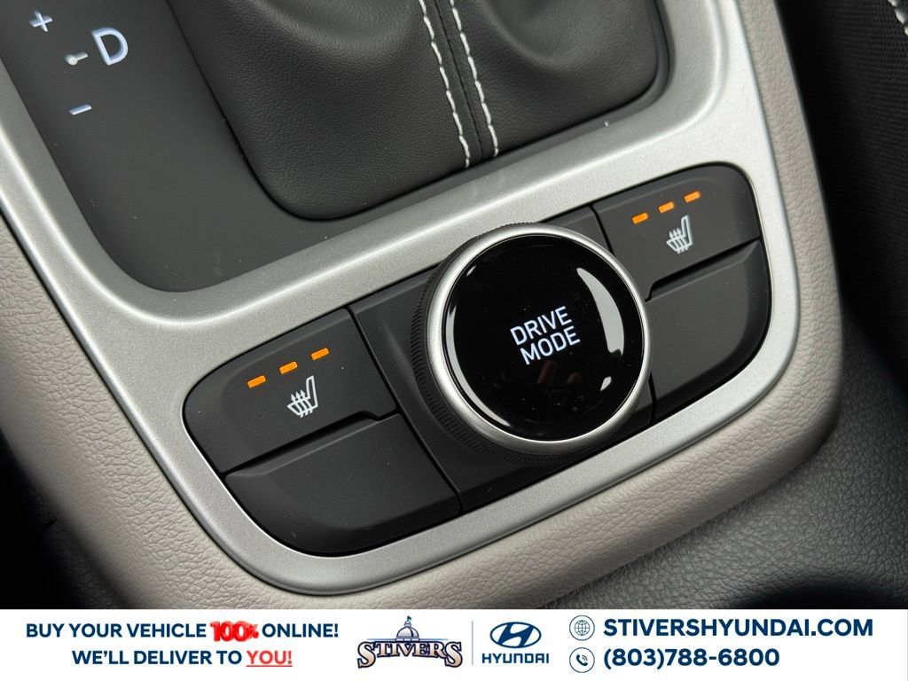 Certified 2026 Hyundai Venue SEL FWD image 29