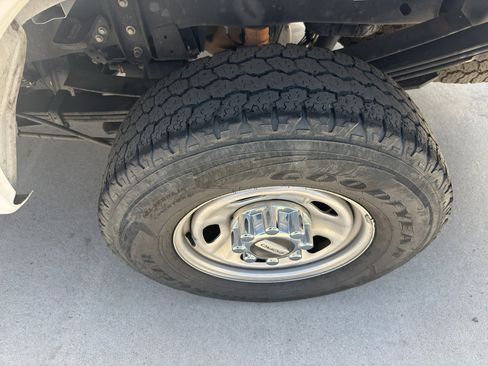 Used 2022 Ford F350 XL w/ Power Equipment Group AWD/4WD image 3