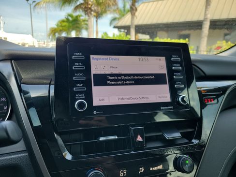 Used 2021 Toyota Camry SE FWD image 24