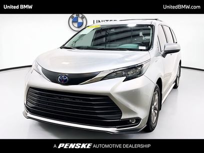 Used 2025 Toyota Sienna XLE w/ XLE Plus Package