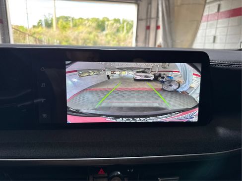 Used 2026 Nissan Kicks SV FWD image 25