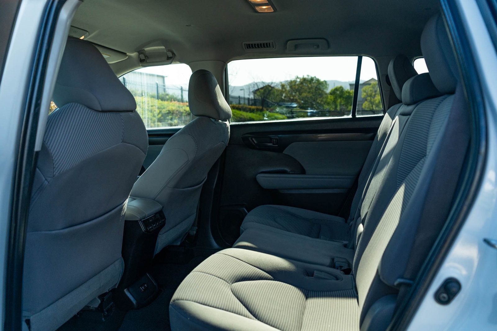 Certified 2021 Toyota Highlander L FWD image 16