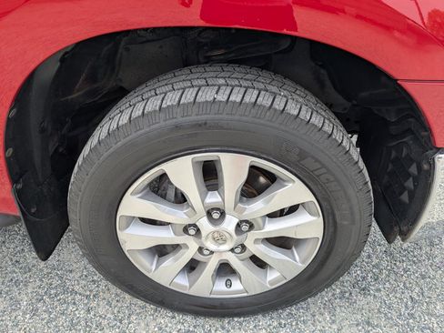 Used 2011 Toyota Tundra Limited w/ Platinum Pkg image 4